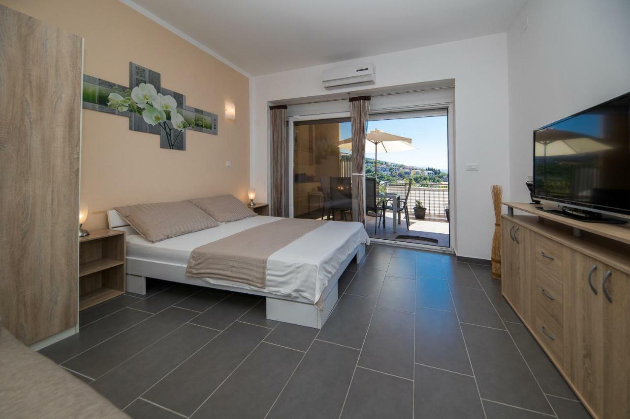 Apartment Zorica Crikvenica Exteriör bild