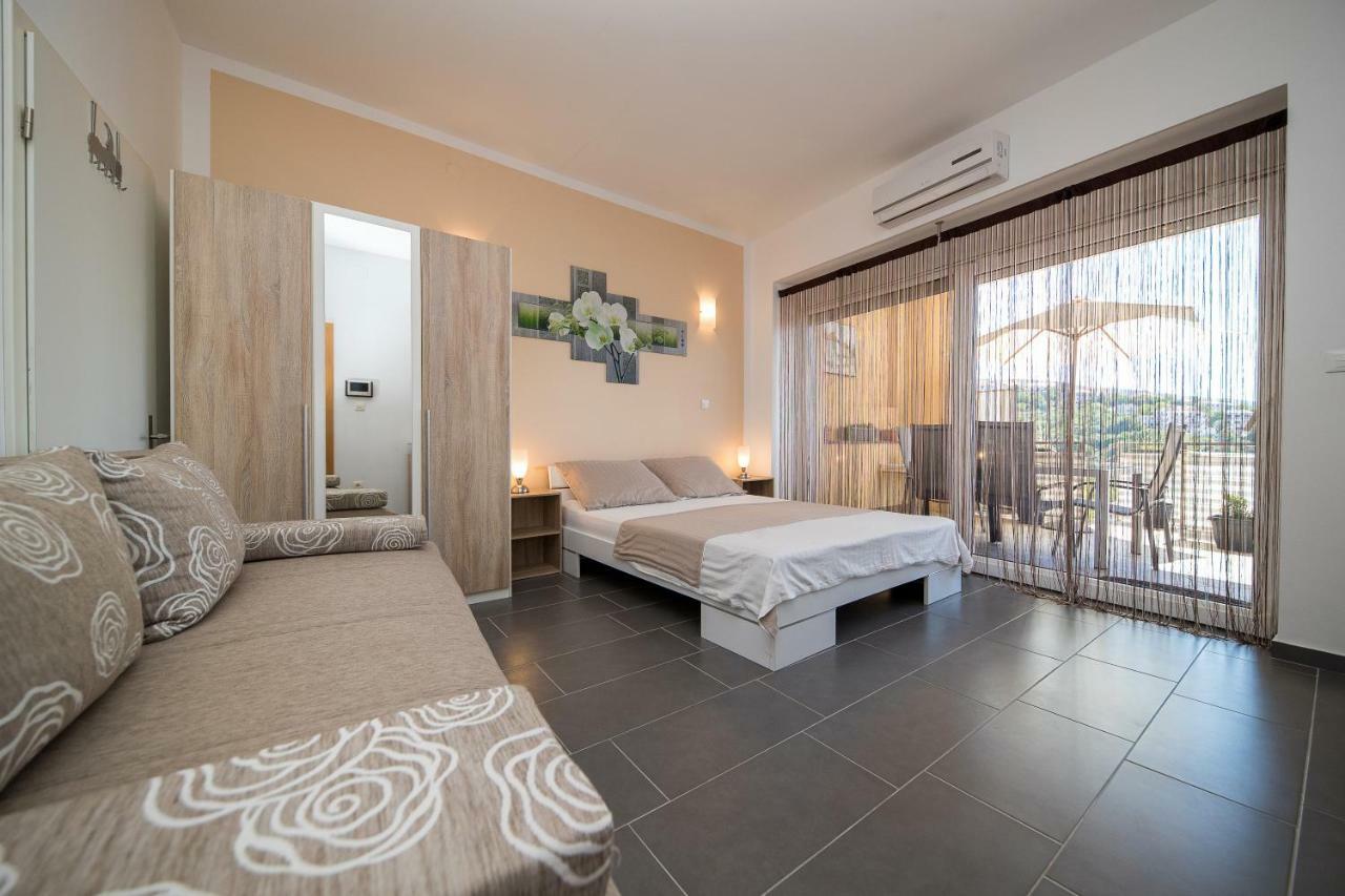 Apartment Zorica Crikvenica Exteriör bild
